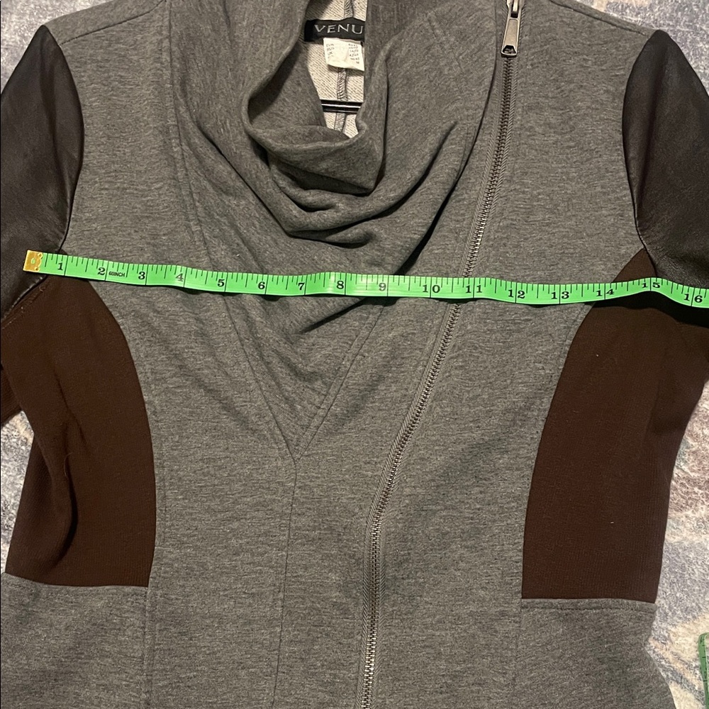 VENUS Gray‎ and Brown Women's Sweater - Picture 5 of 7